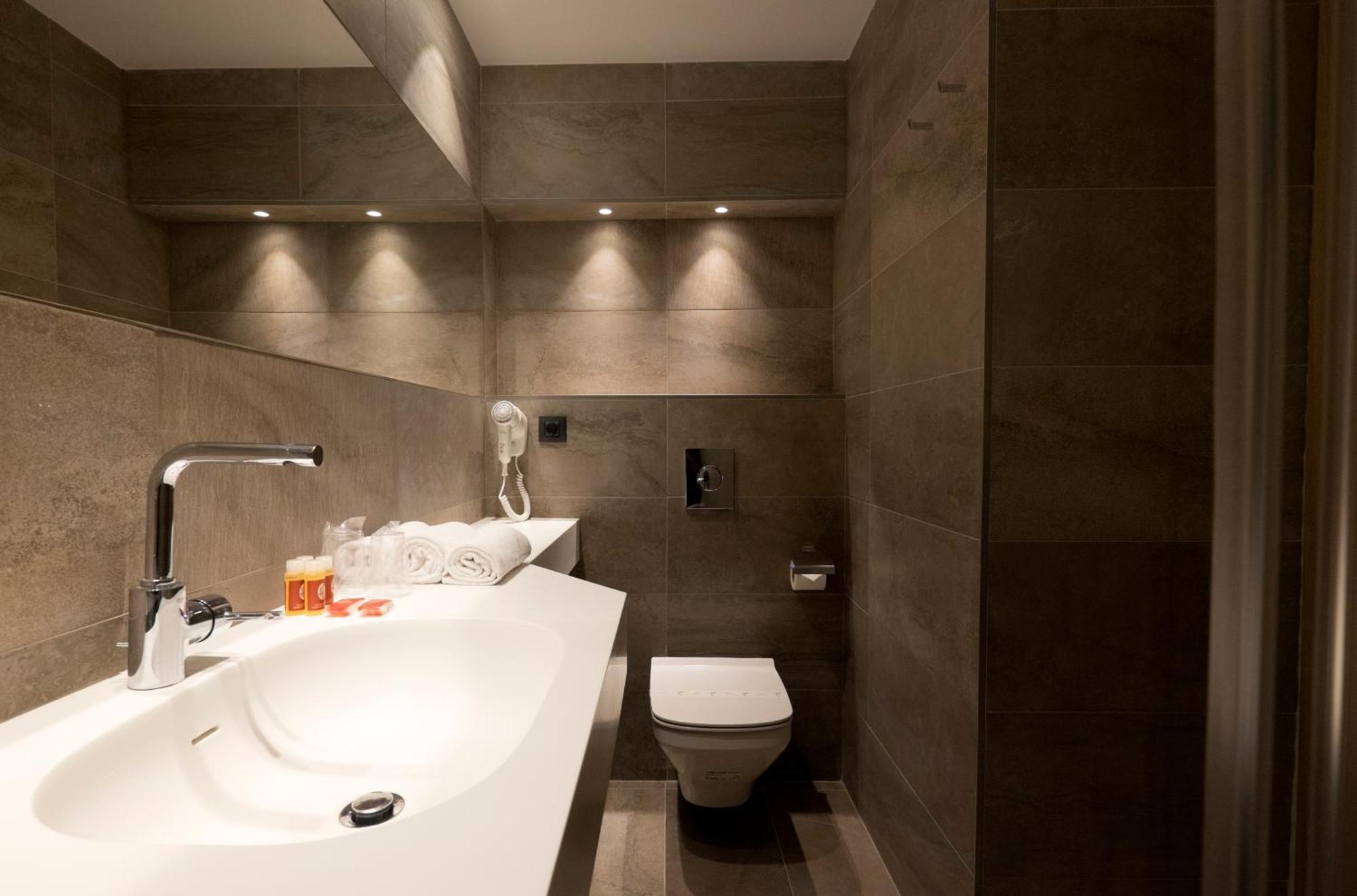 Chi 3* Barcelone